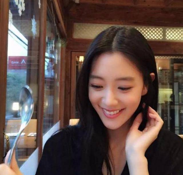 95网主播 蛇蝎美人